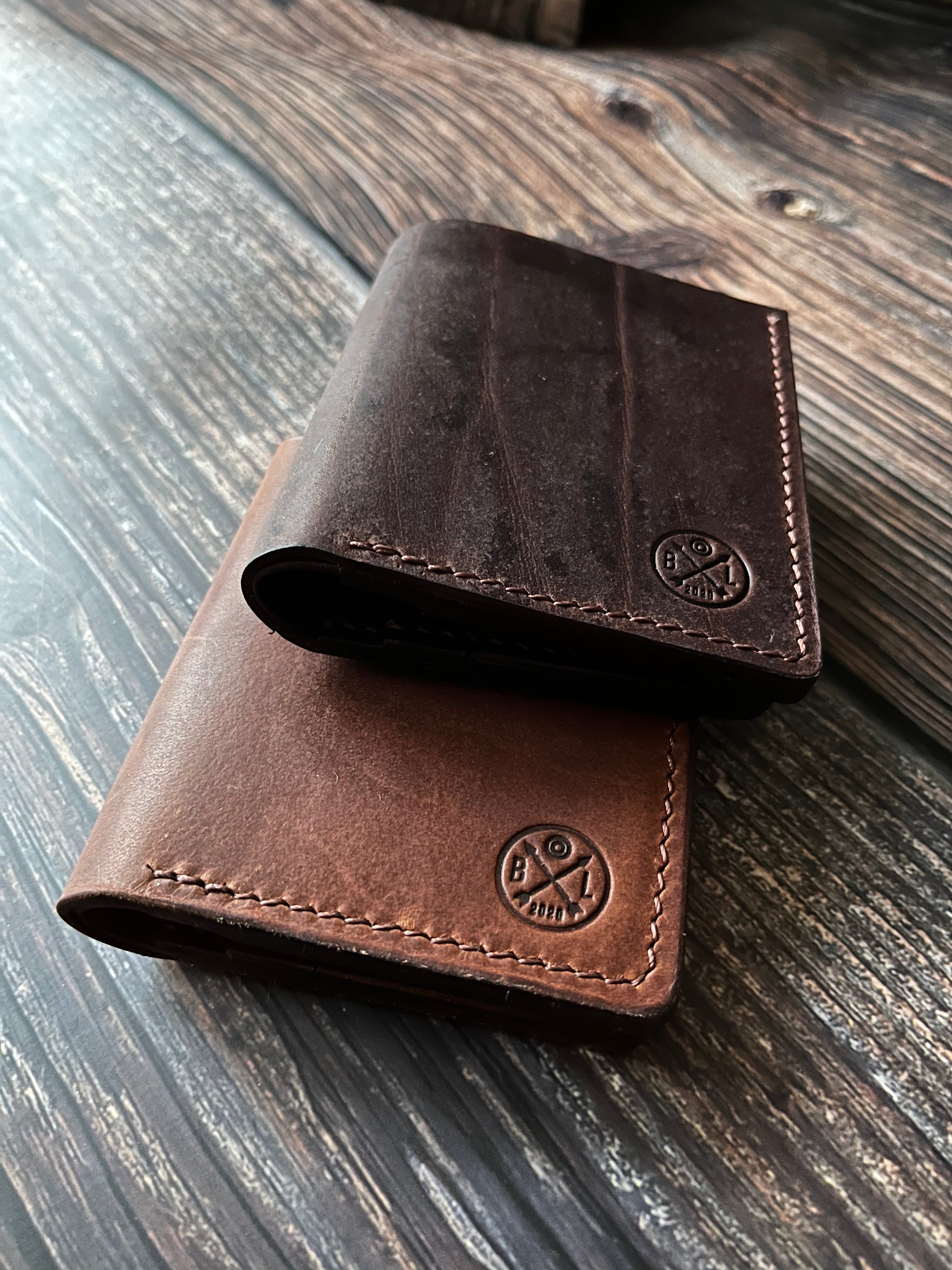 Roughlee Handmade Leather Bifold Wallet