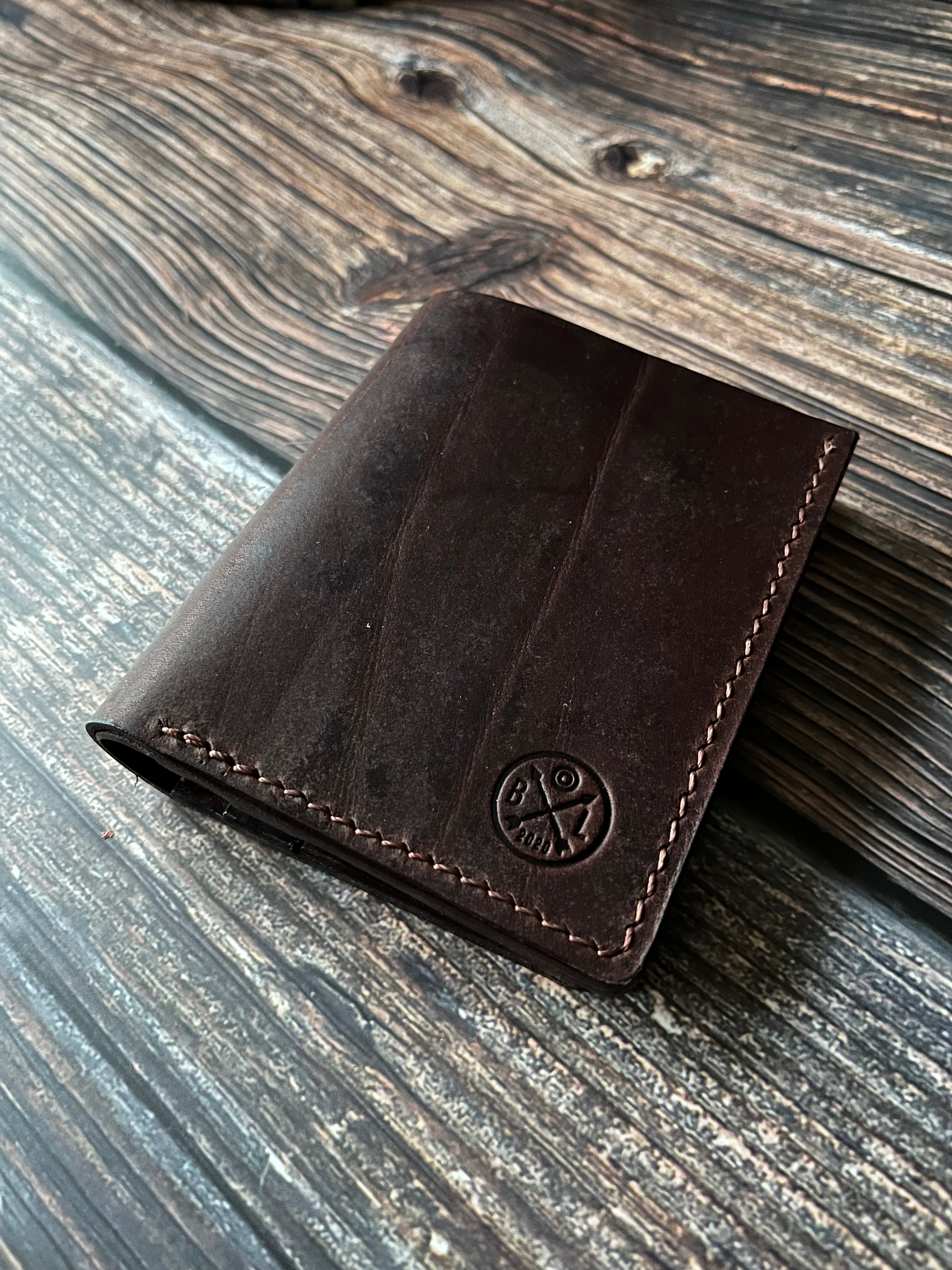 Roughlee Handmade Leather Bifold Wallet