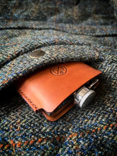 Load image into Gallery viewer, The Crag 3oz Leather Hipflask
