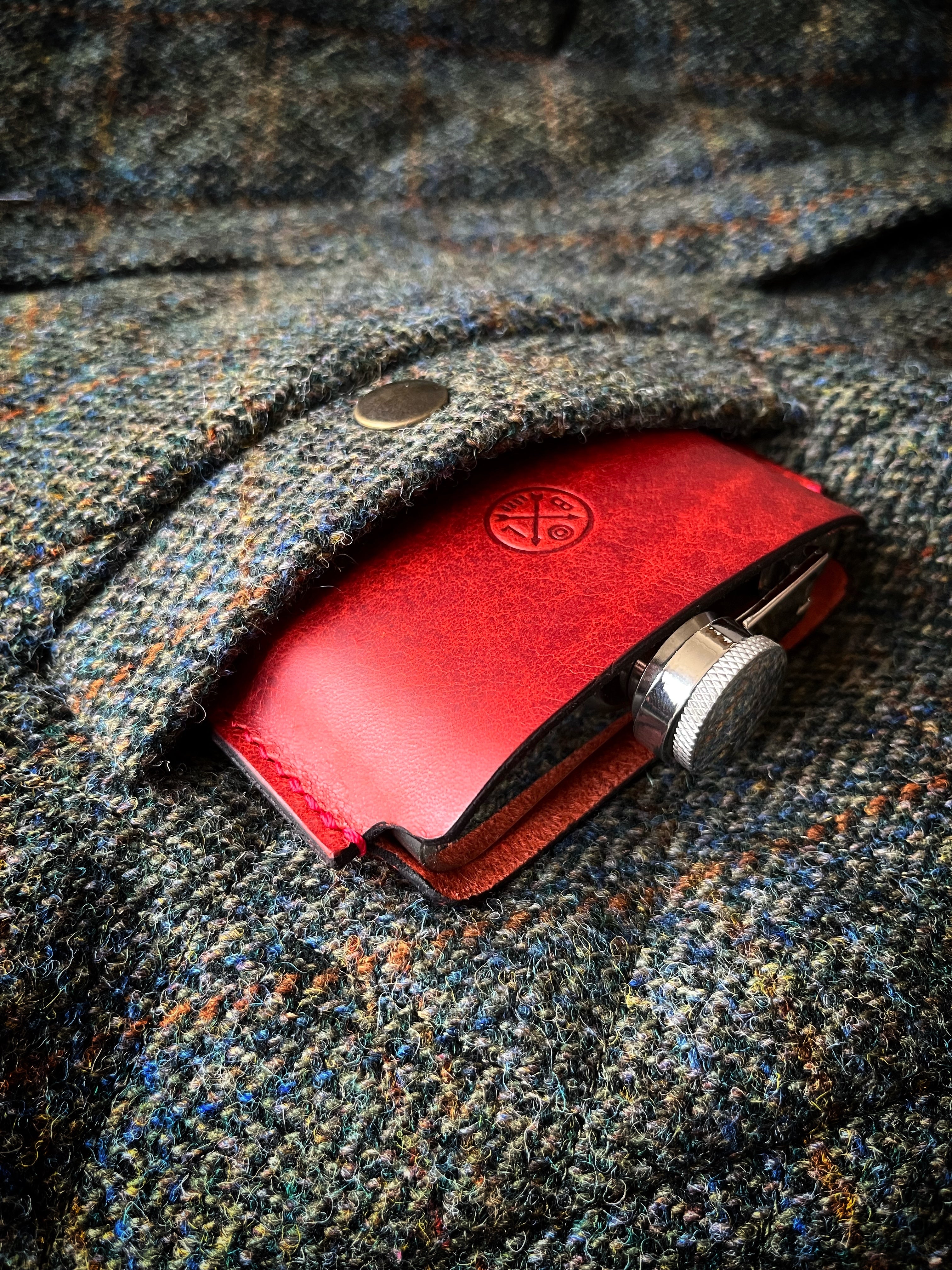 The Ridge 6oz Leather Hipflask