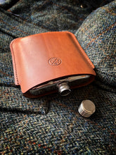 Load image into Gallery viewer, The Peak 6oz Leather Hipflask
