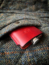 Load image into Gallery viewer, The Crag 3oz Leather Hipflask
