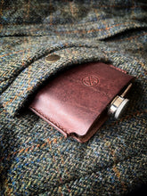 Load image into Gallery viewer, The Ridge 6oz Leather Hipflask
