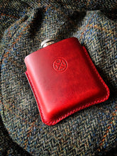 Load image into Gallery viewer, The Crag 3oz Leather Hipflask
