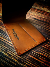 Load image into Gallery viewer, Barley Handmade Leather Wallet / Billfold / Notecase
