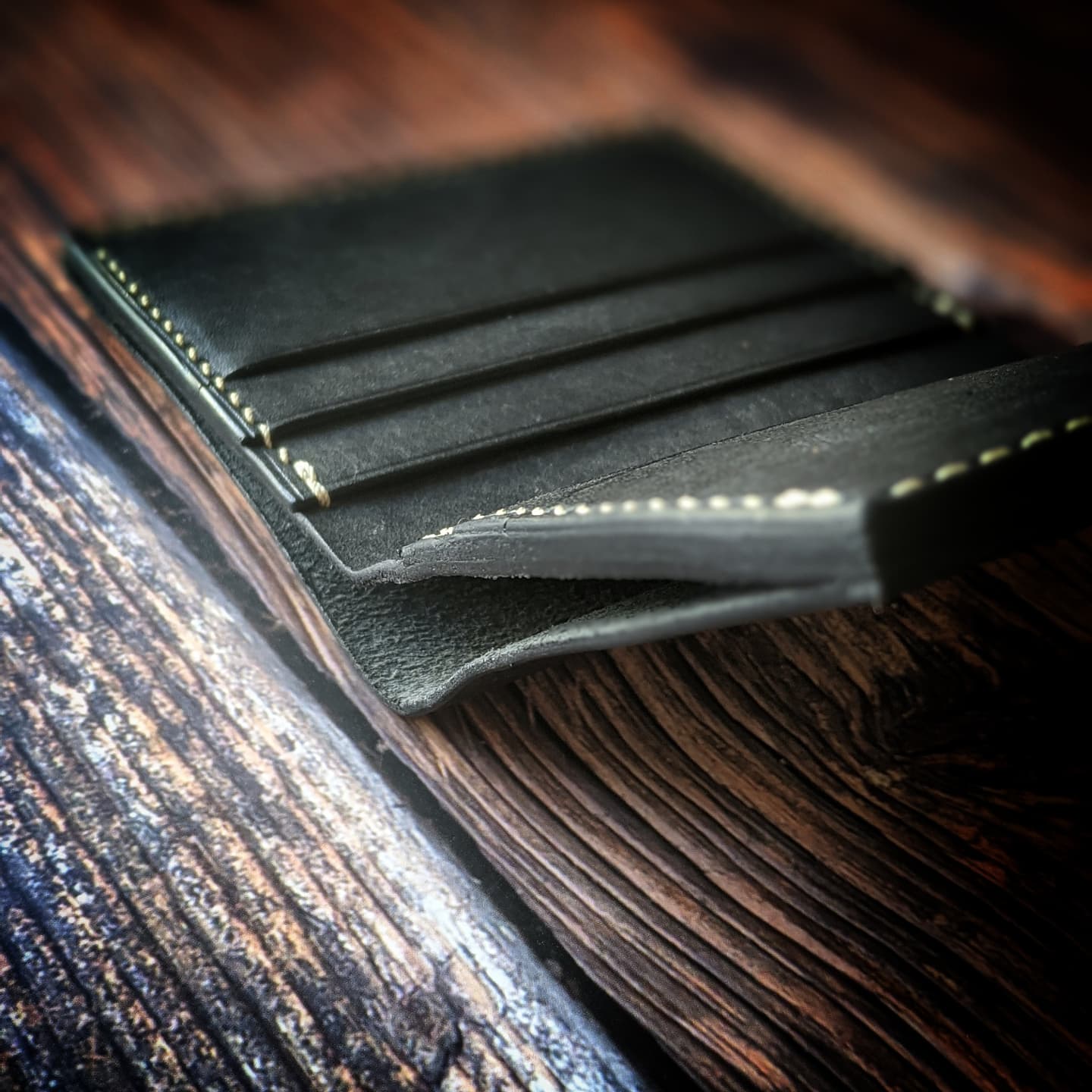Roughlee Handmade Leather Wallet in Black Pueblo Italian Leather.