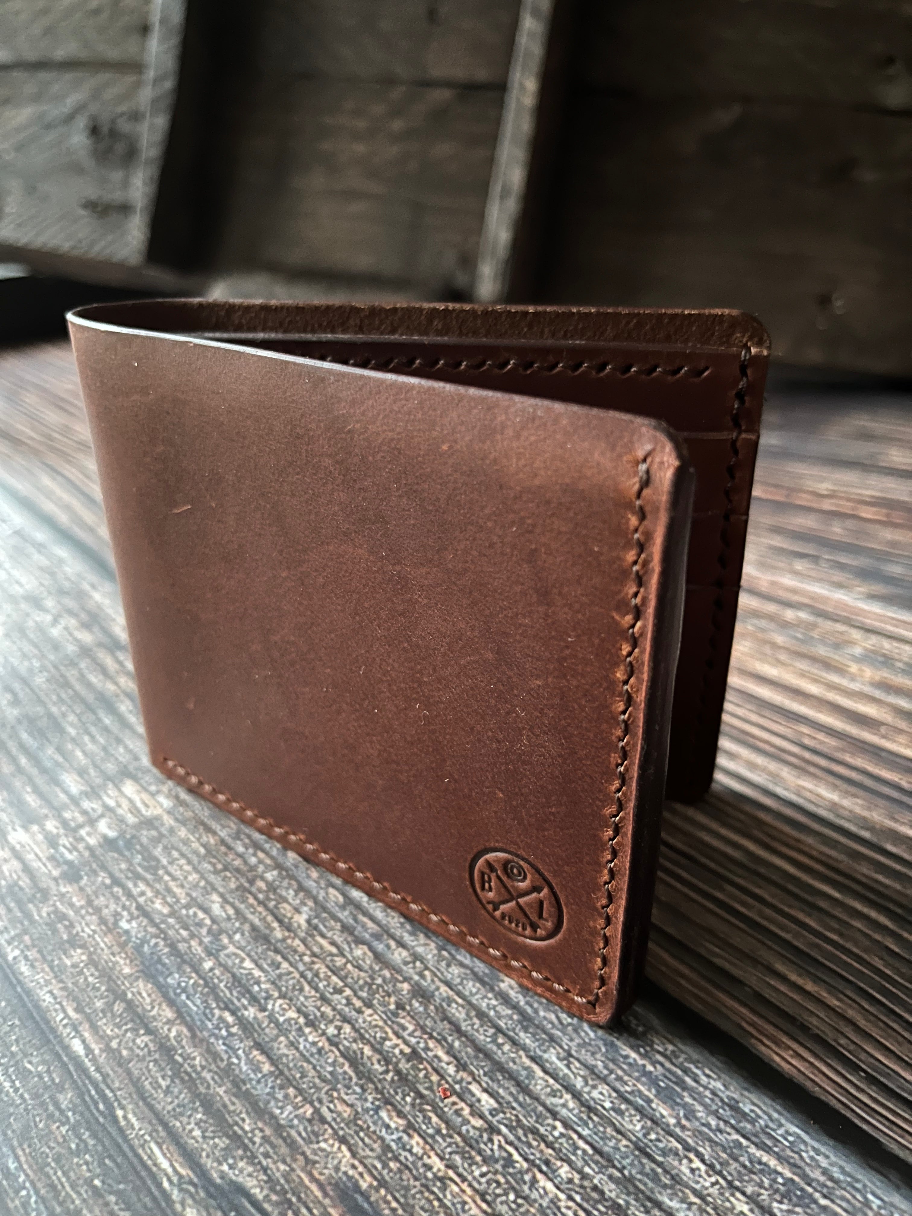 "Whitewell" Handmade Bifold Leather Wallet