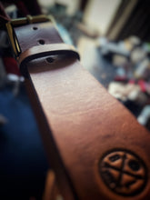 Load image into Gallery viewer, &quot;Moorland&quot; Handmade 38mm wide Belt in Tan Lyveden British Vegtan Leather Brass Fittings
