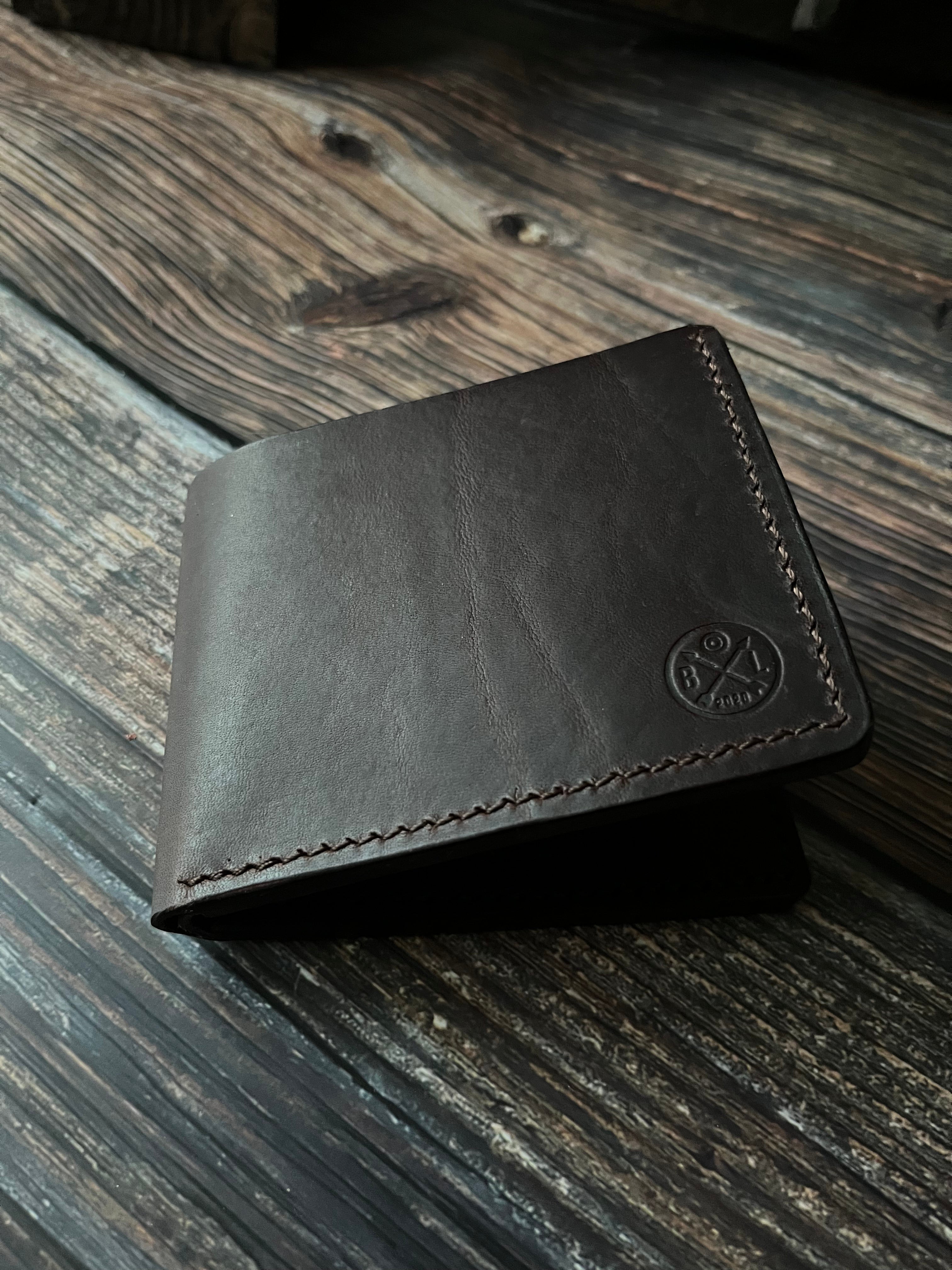 "Whitewell" Handmade Bifold Leather Wallet